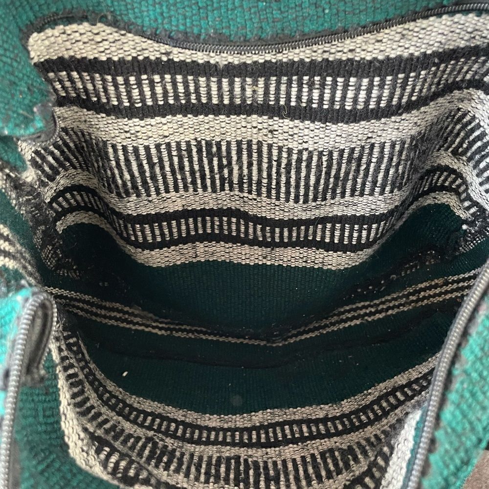 Pinzon Shoulder Bag - Picture 10 of 10